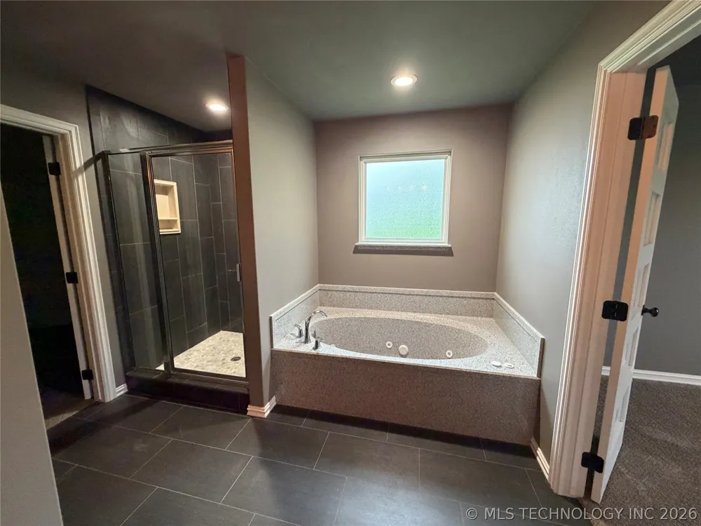 73 E 498 CIRCLE Pryor, OK 74361