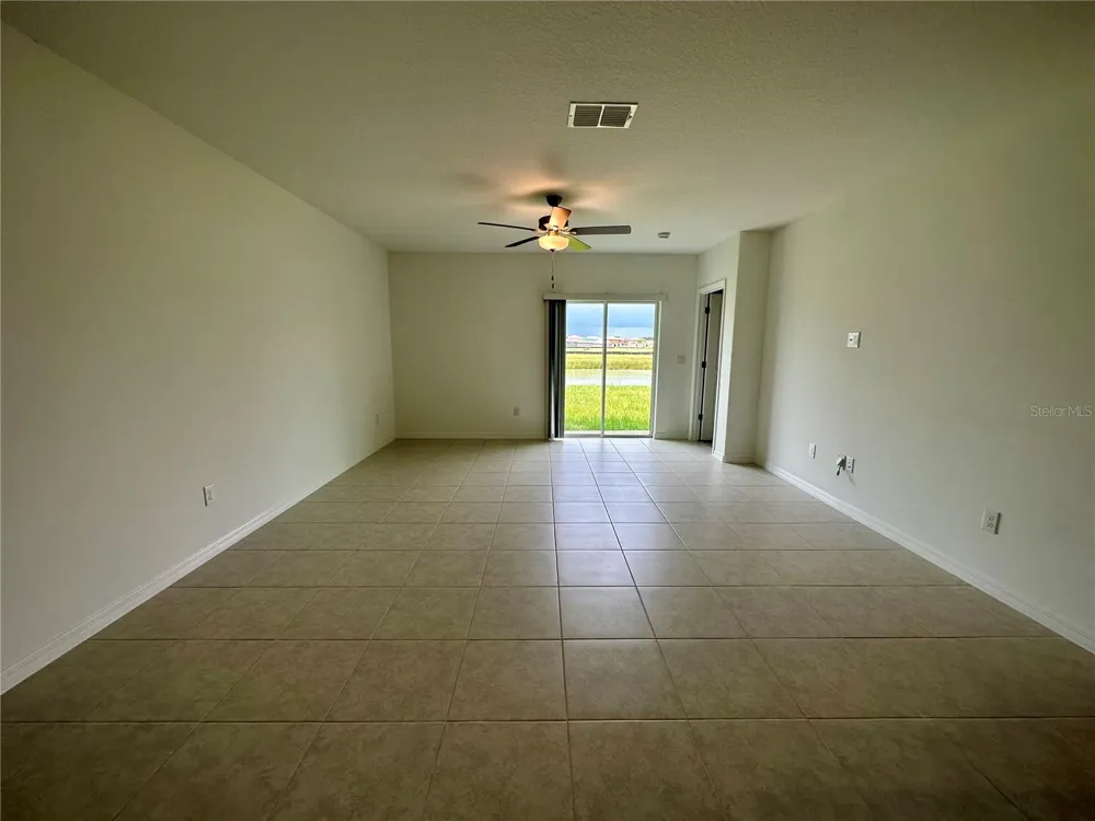 11131 RADIANT SHORE LOOP San Antonio, FL 33576