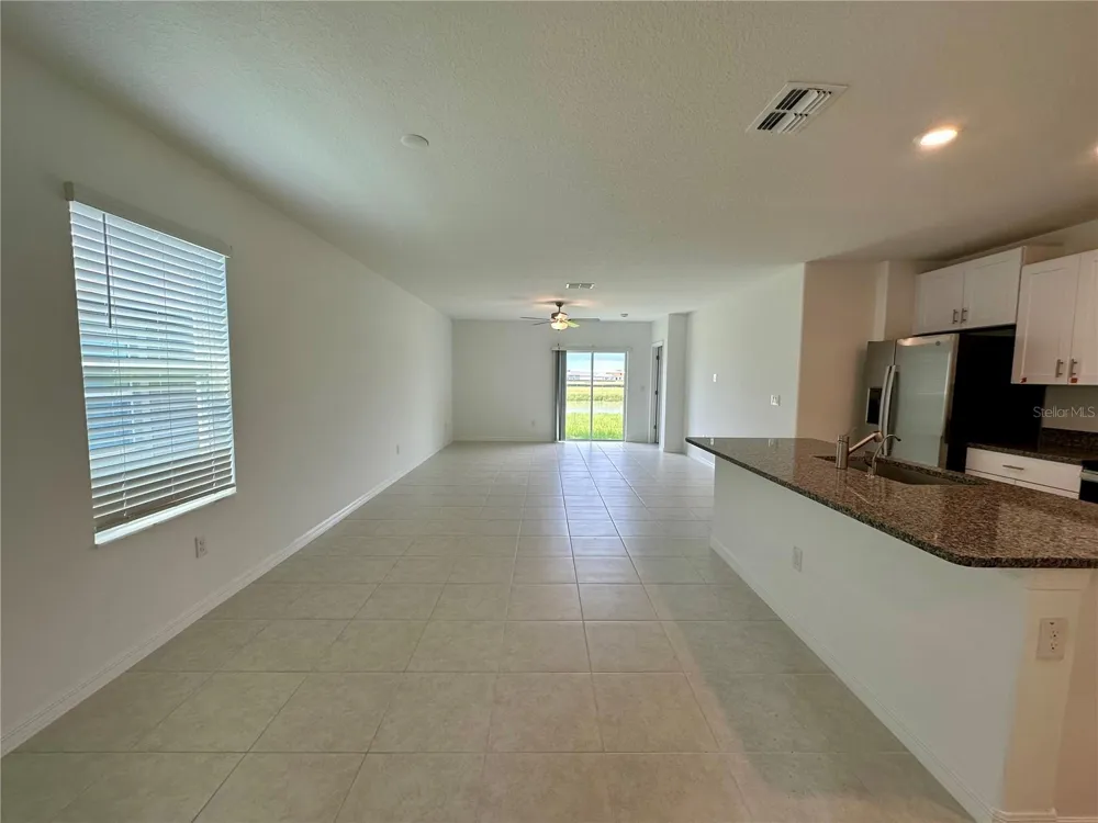 11131 RADIANT SHORE LOOP San Antonio, FL 33576