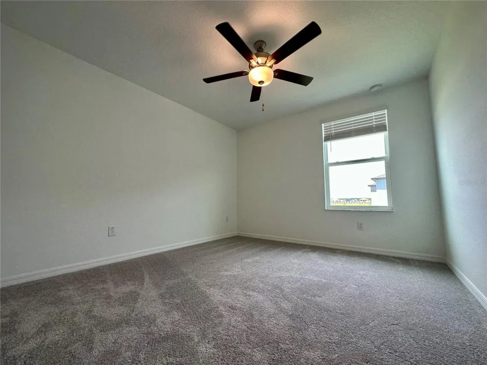 11131 RADIANT SHORE LOOP San Antonio, FL 33576