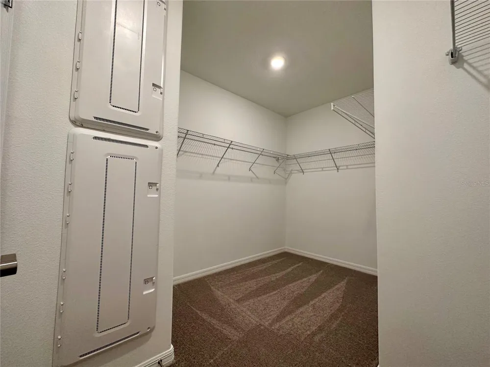 11131 RADIANT SHORE LOOP San Antonio, FL 33576