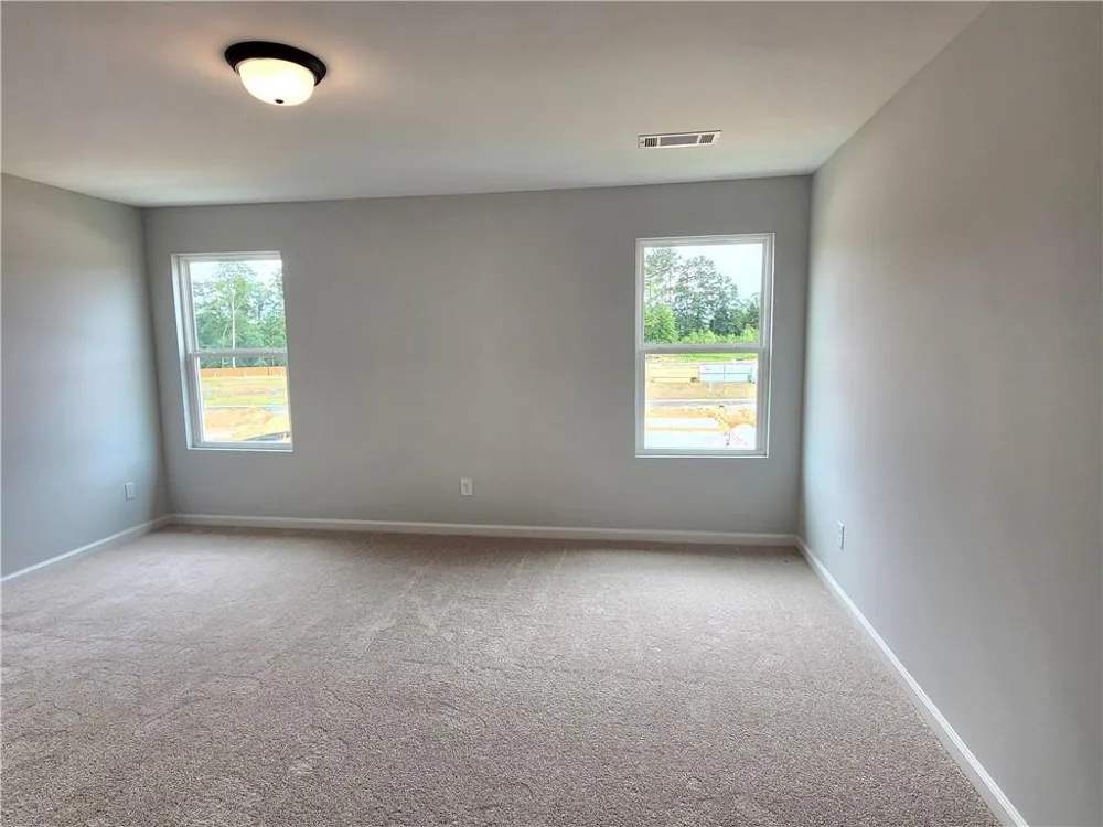 848 Leraes Way Loganville, GA 30052