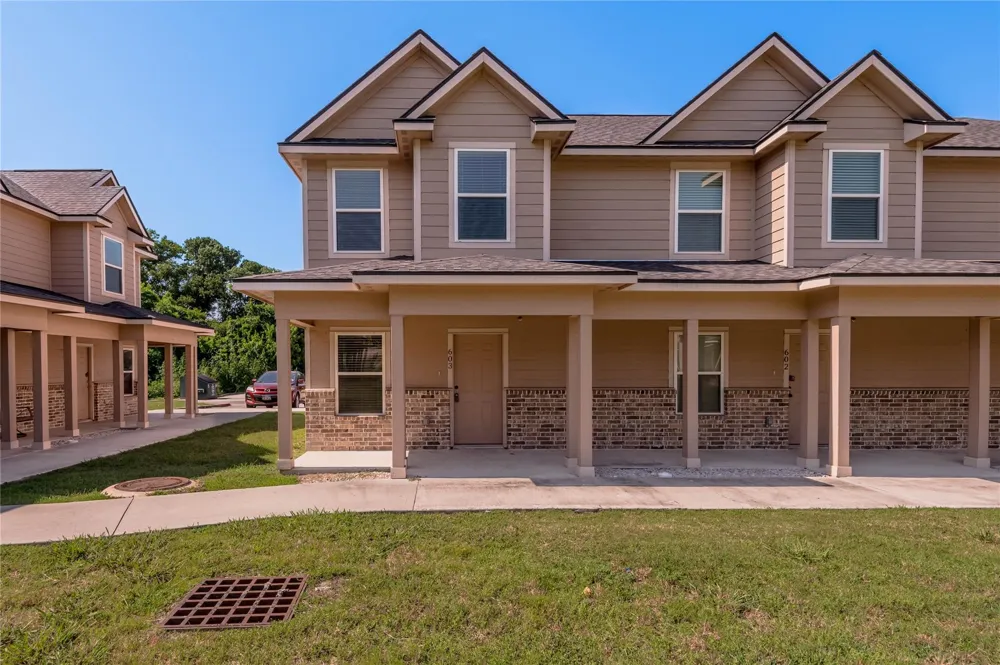 2002 20th Street #603 Huntsville, TX 77340