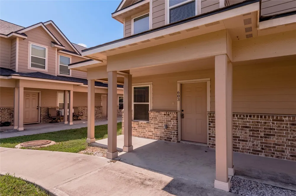 2002 20th Street #603 Huntsville, TX 77340