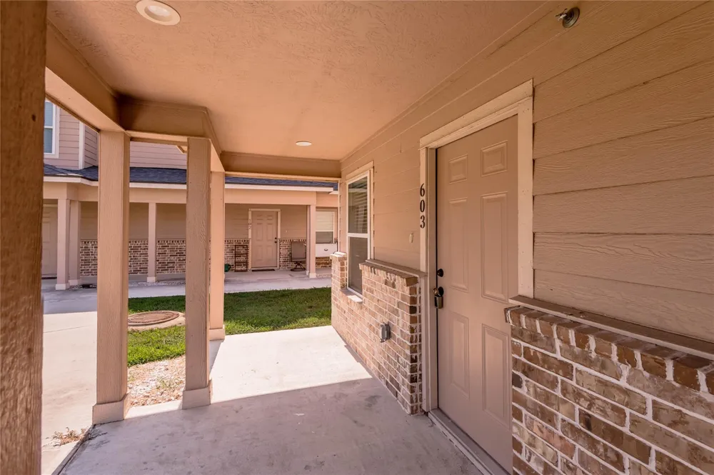 2002 20th Street #603 Huntsville, TX 77340