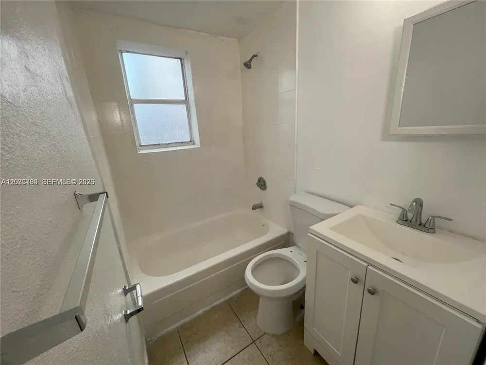 420 NW 10th St #7 Miami, FL 33136