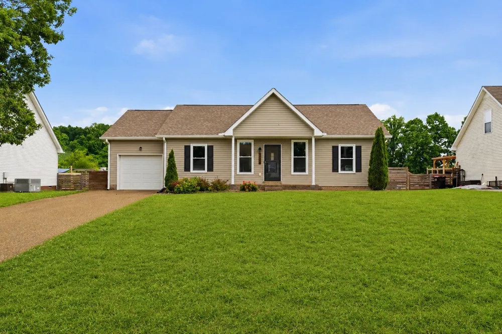 4206 Turners Bnd Goodlettsville, TN 37072
