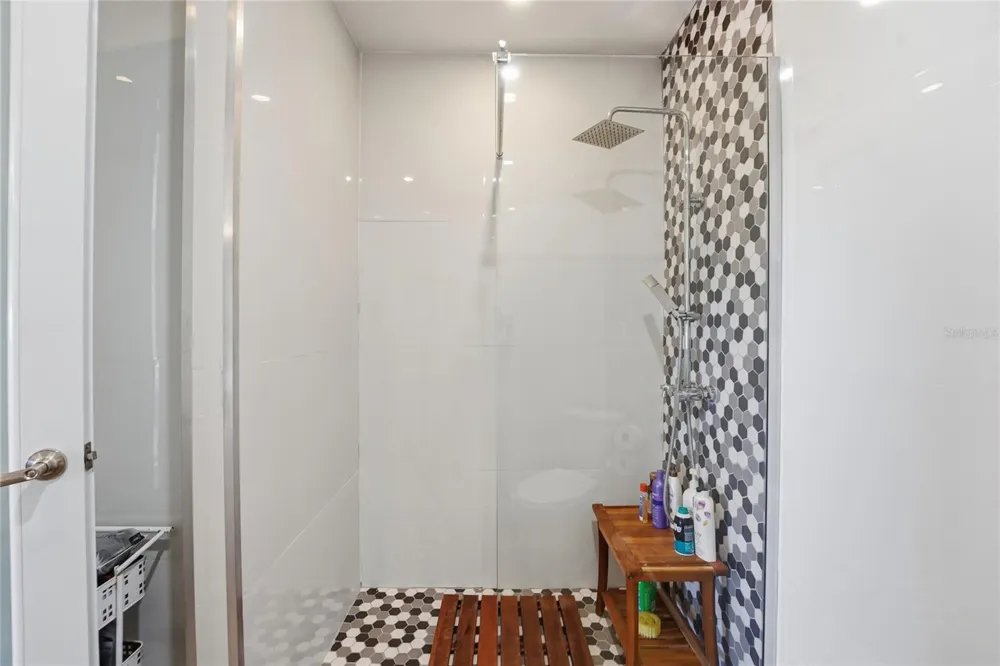 INGA 1 COSTAMAR CONDOMINIUM #PH San Juan, PR 00913