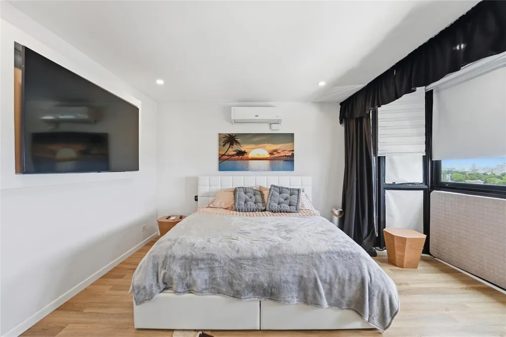 INGA 1 COSTAMAR CONDOMINIUM #PH San Juan, PR 00913