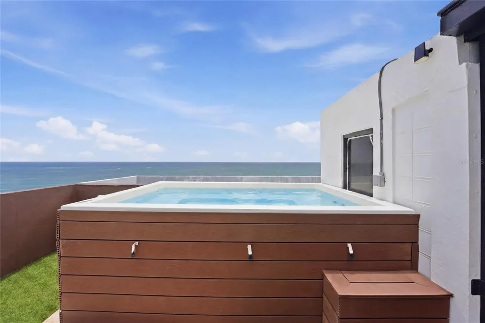 INGA 1 COSTAMAR CONDOMINIUM #PH San Juan, PR 00913