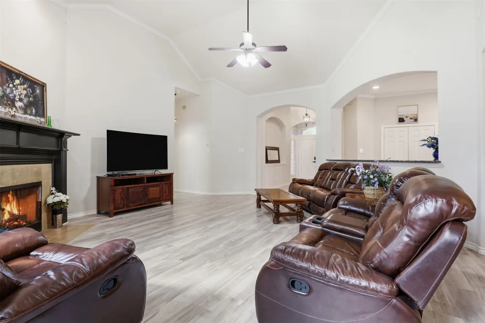 410 Charlie Way Weatherford, TX 76087