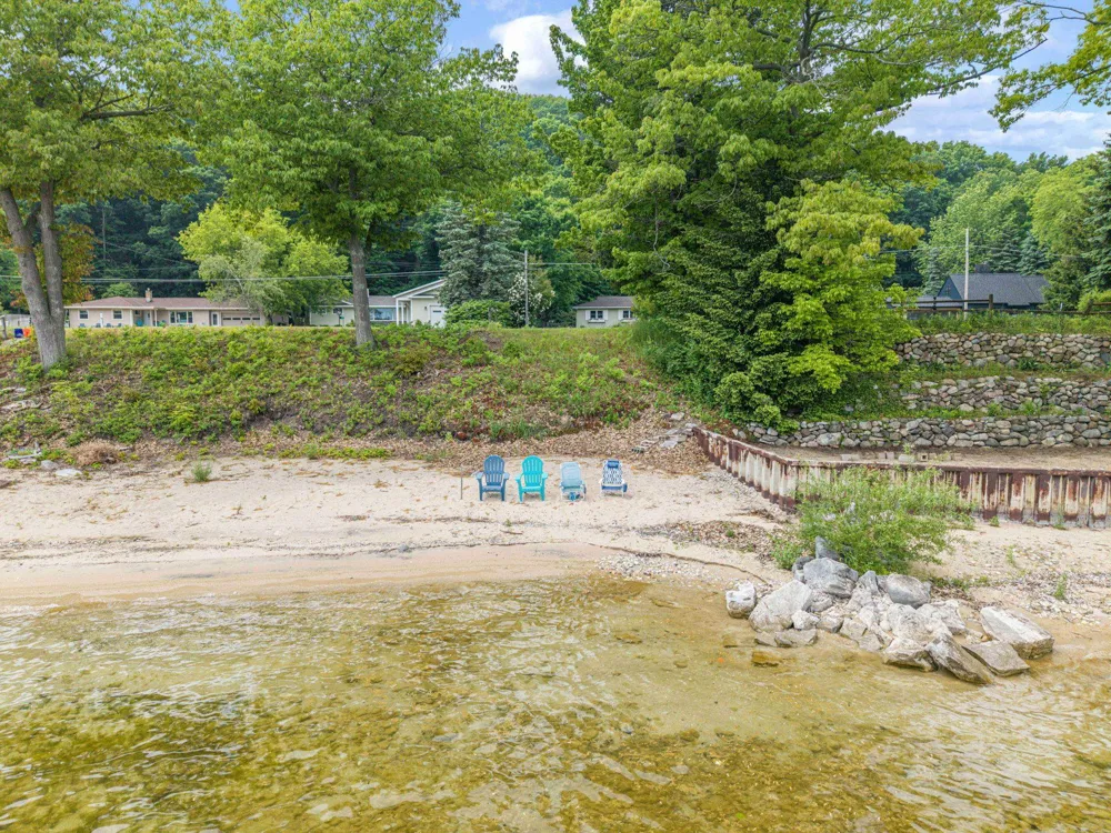 7344 S West Bayshore Drive Bingham Township, MI 49684