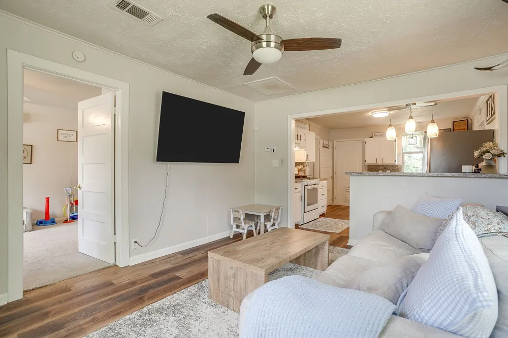 418 E Akard Street Weatherford, TX 76086
