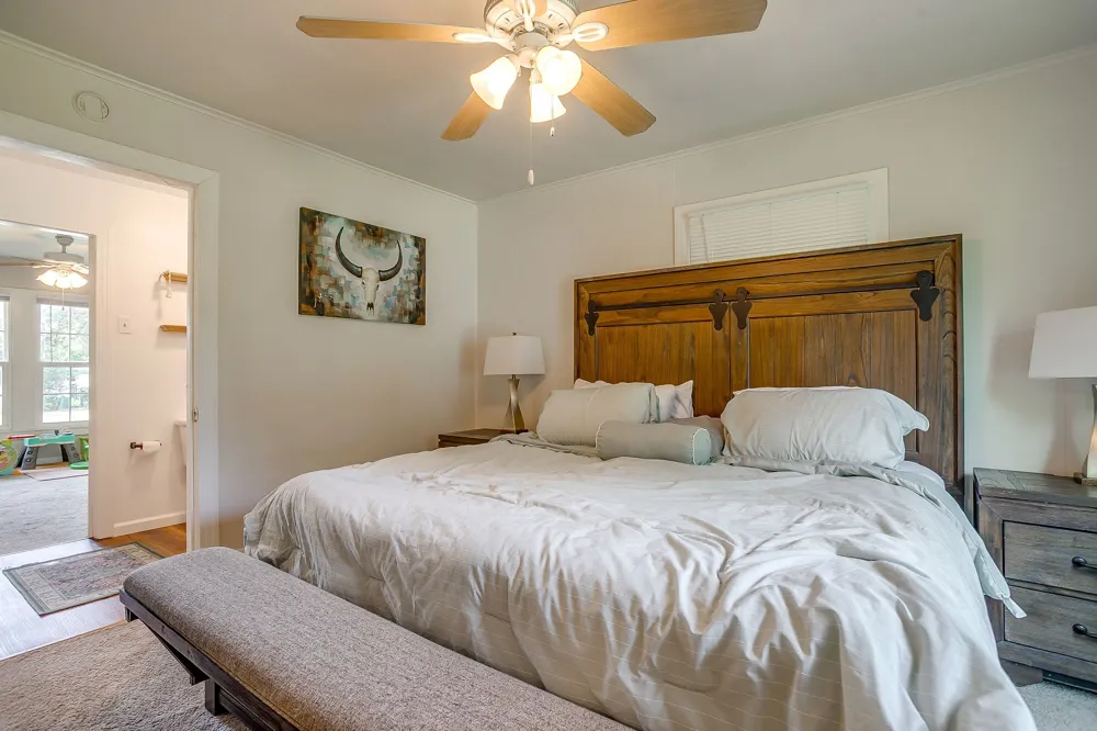 418 E Akard Street Weatherford, TX 76086