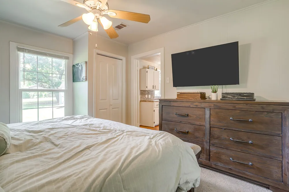 418 E Akard Street Weatherford, TX 76086