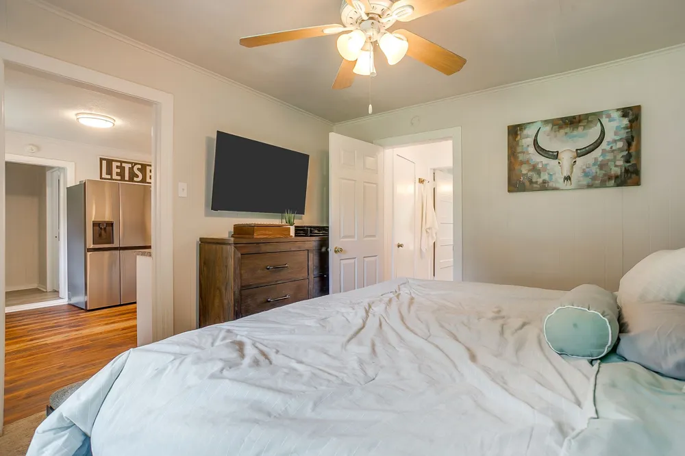 418 E Akard Street Weatherford, TX 76086
