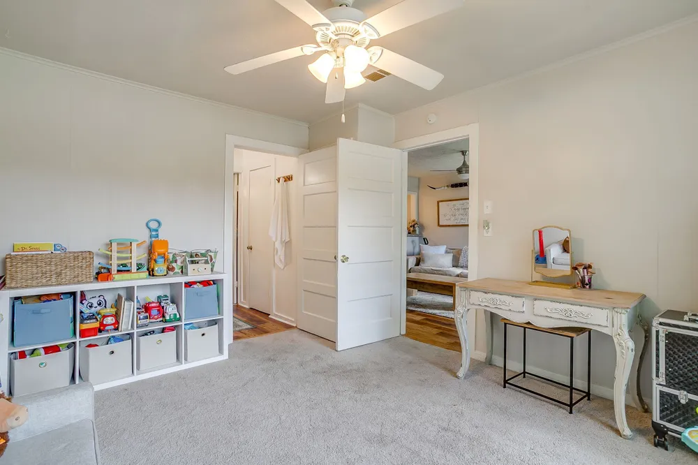 418 E Akard Street Weatherford, TX 76086