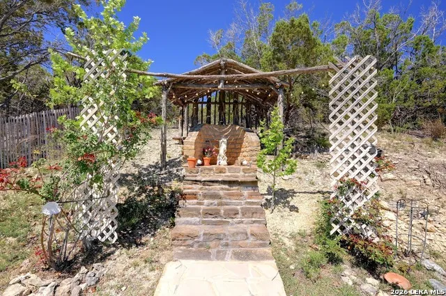 324 E HEADWATERS RANCH RD Kendalia, TX 78027