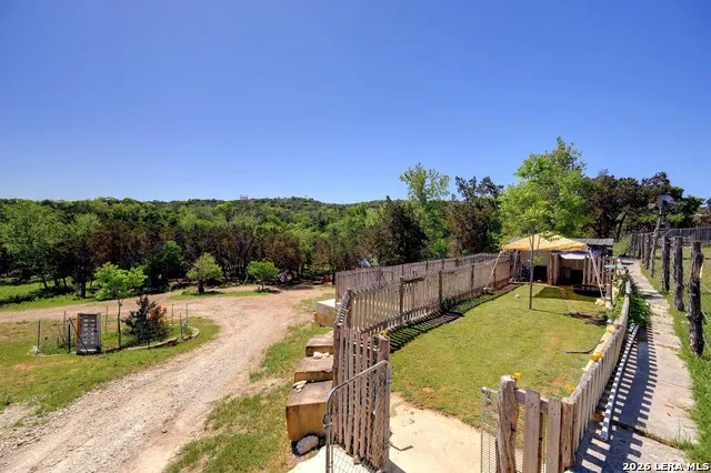 324 E HEADWATERS RANCH RD Kendalia, TX 78027