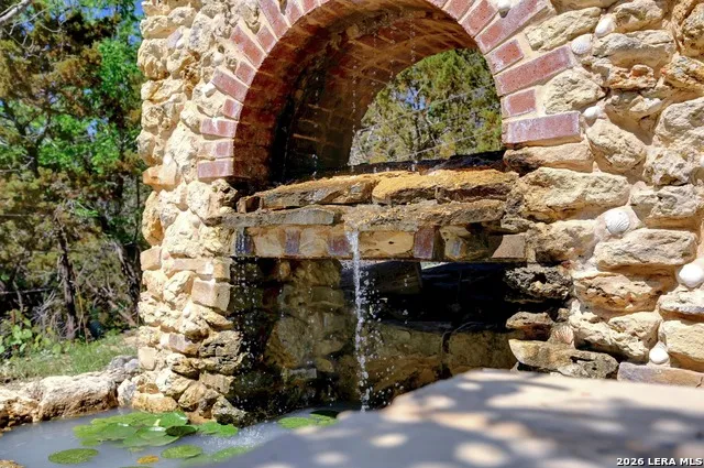 324 E HEADWATERS RANCH RD Kendalia, TX 78027