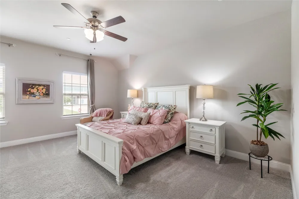 5948 Bursey Road Watauga, TX 76148