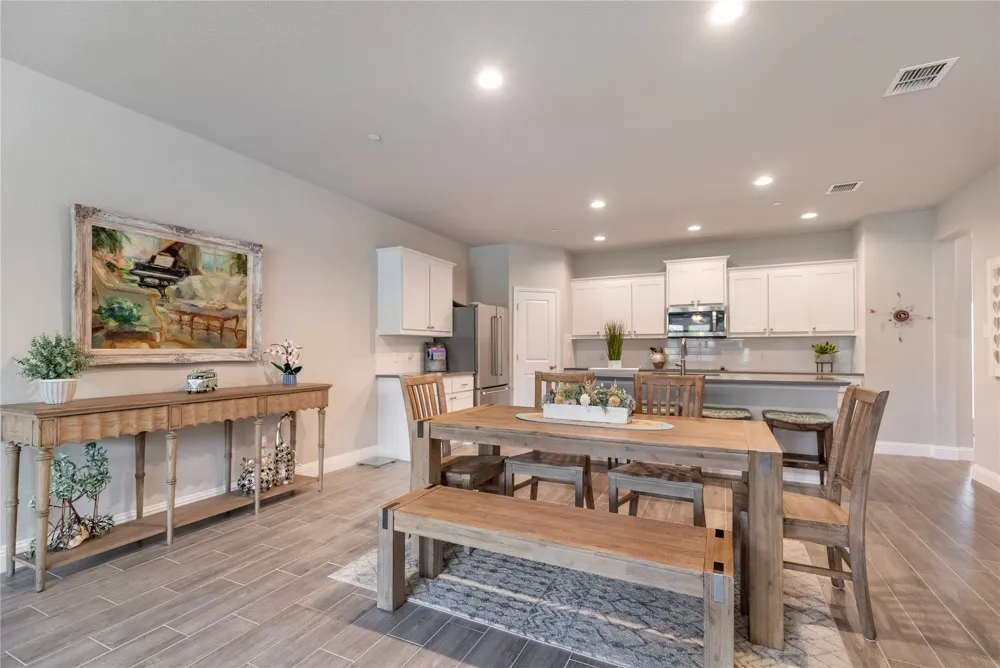 5948 Bursey Road Watauga, TX 76148
