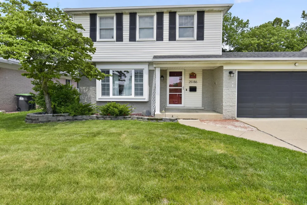 25186 Anna Street Taylor, MI 48180