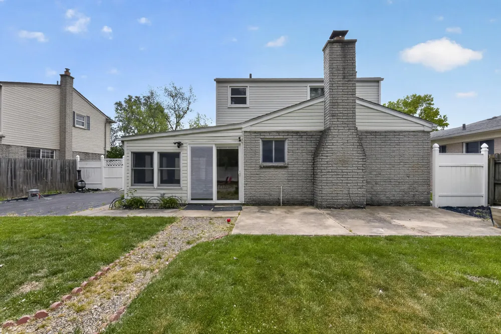 25186 Anna Street Taylor, MI 48180