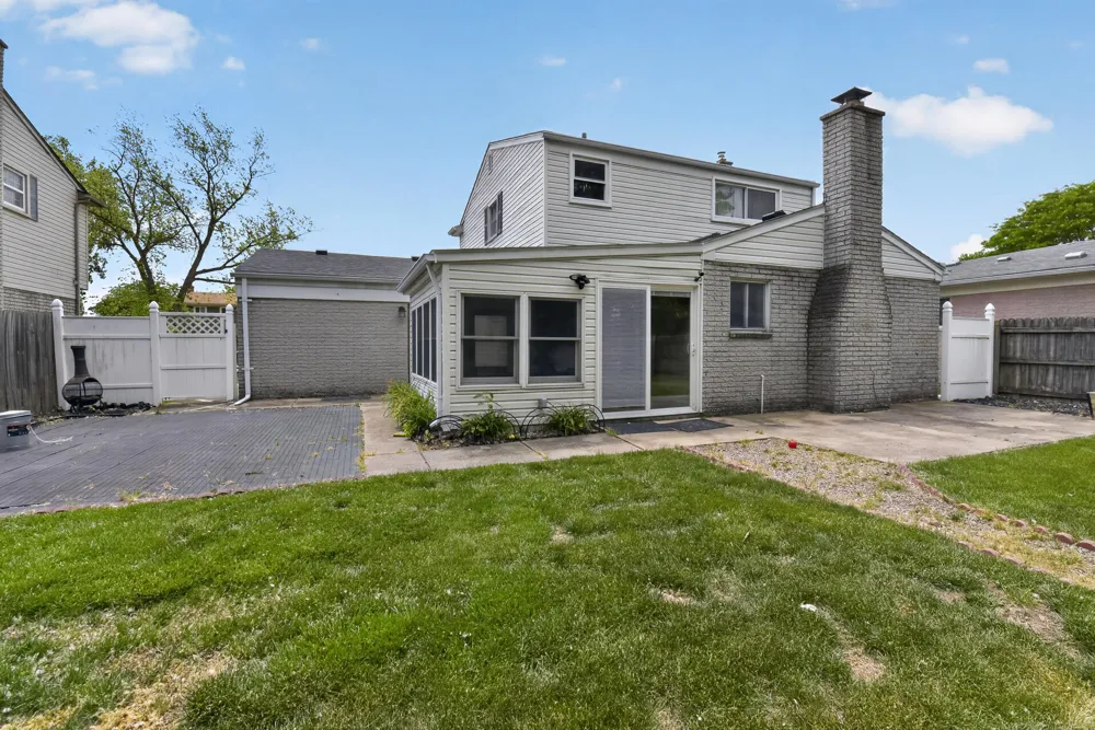25186 Anna Street Taylor, MI 48180