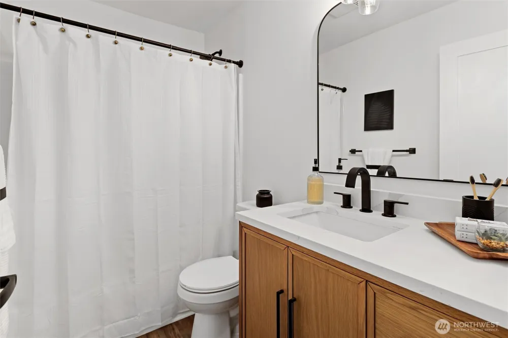 39845 SE Spruce Street Snoqualmie, WA 98065