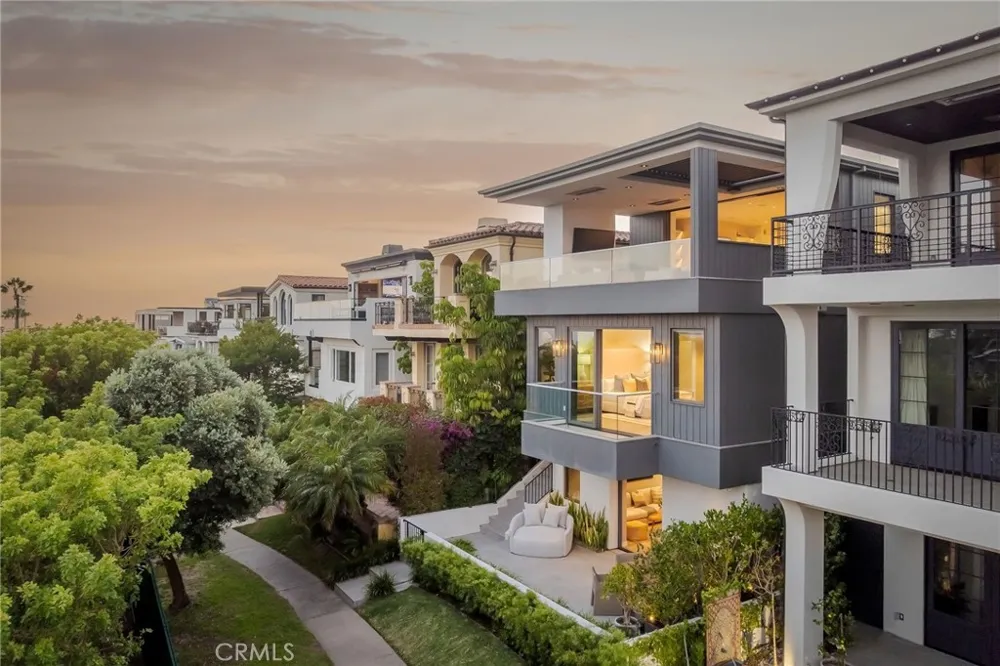 457 26th Street Manhattan Beach, CA 90266