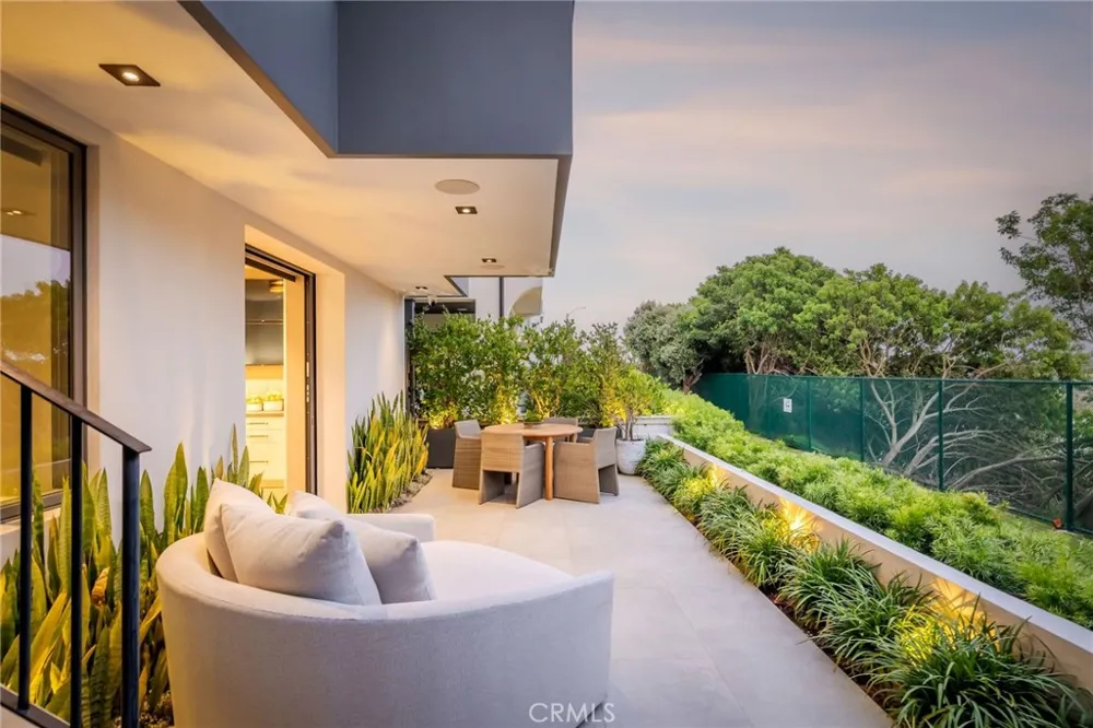 457 26th Street Manhattan Beach, CA 90266