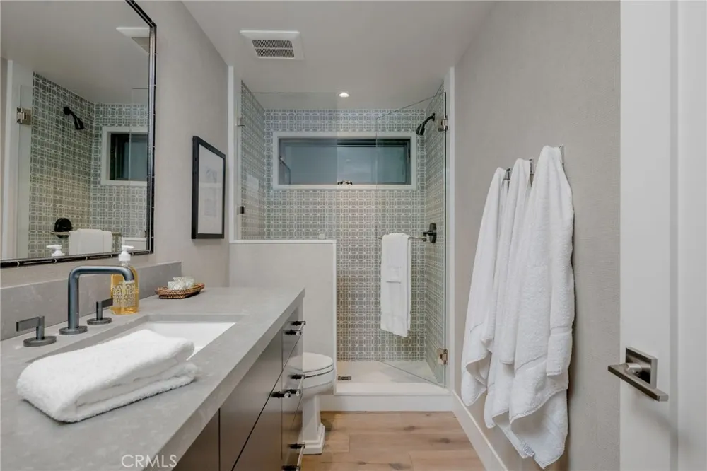 457 26th Street Manhattan Beach, CA 90266
