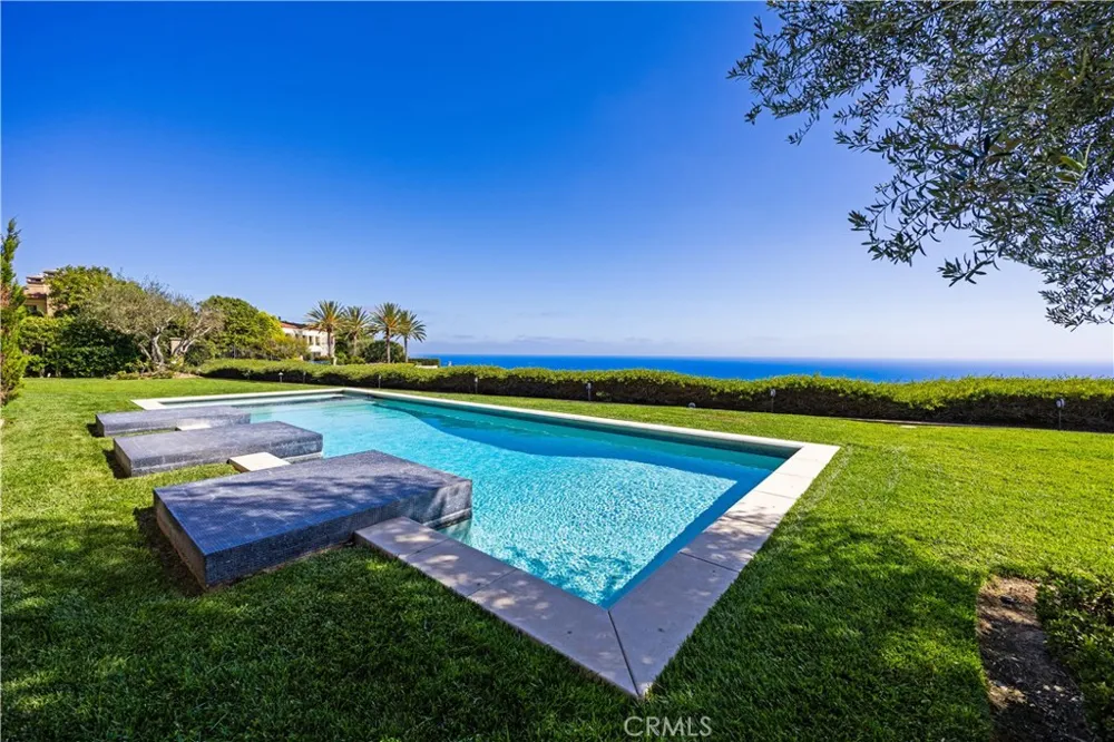 23 Pelican Vista Dr Newport Coast, CA 92657