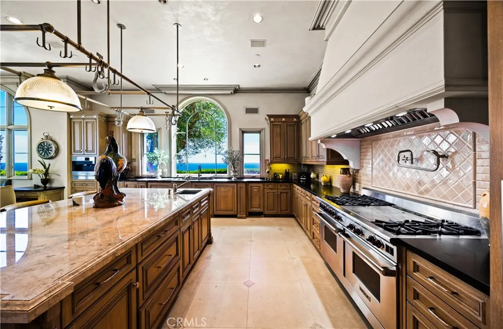 23 Pelican Vista Dr Newport Coast, CA 92657