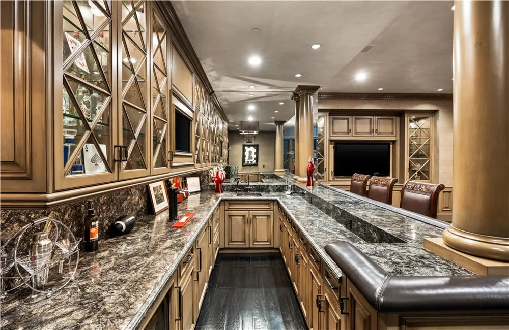 23 Pelican Vista Dr Newport Coast, CA 92657
