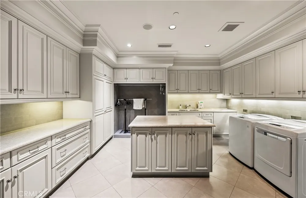 23 Pelican Vista Dr Newport Coast, CA 92657