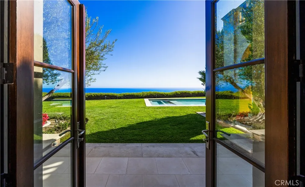 23 Pelican Vista Dr Newport Coast, CA 92657