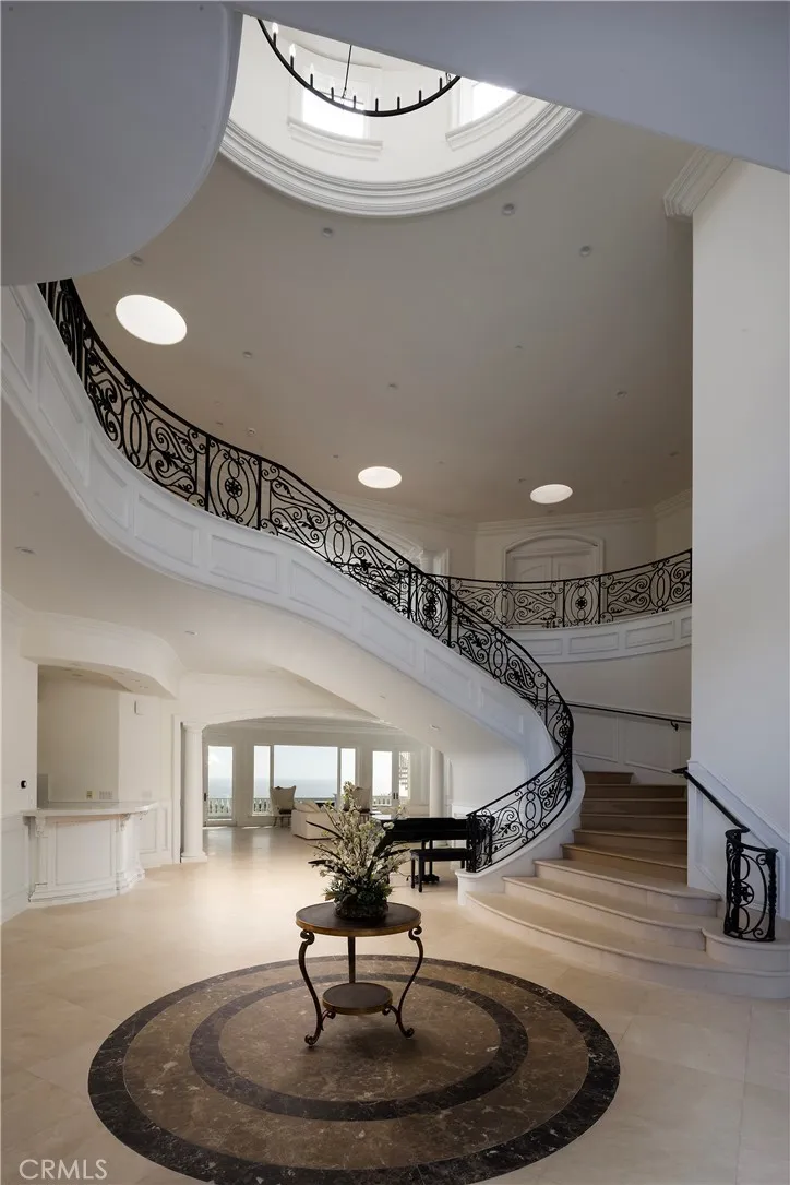 71 Ritz Cove Dana Point, CA 92629