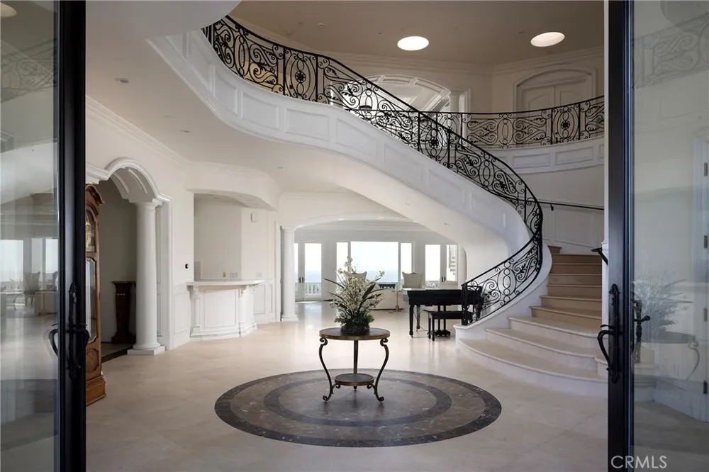 71 Ritz Cove Dana Point, CA 92629