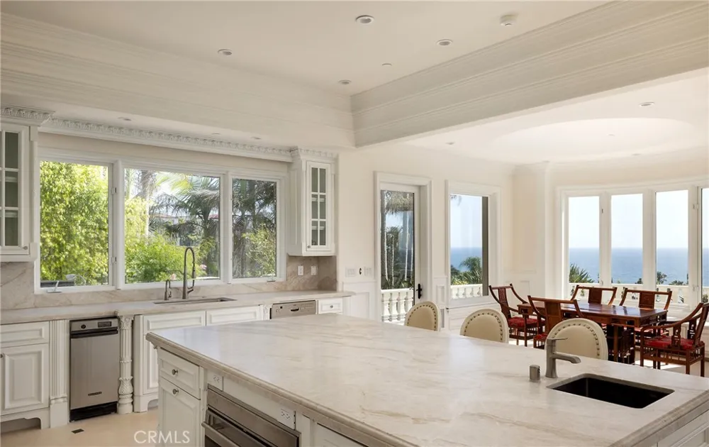 71 Ritz Cove Dana Point, CA 92629