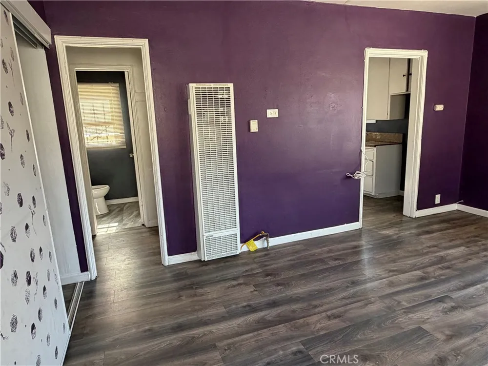 1249 W 90th Place Los Angeles, CA 90044