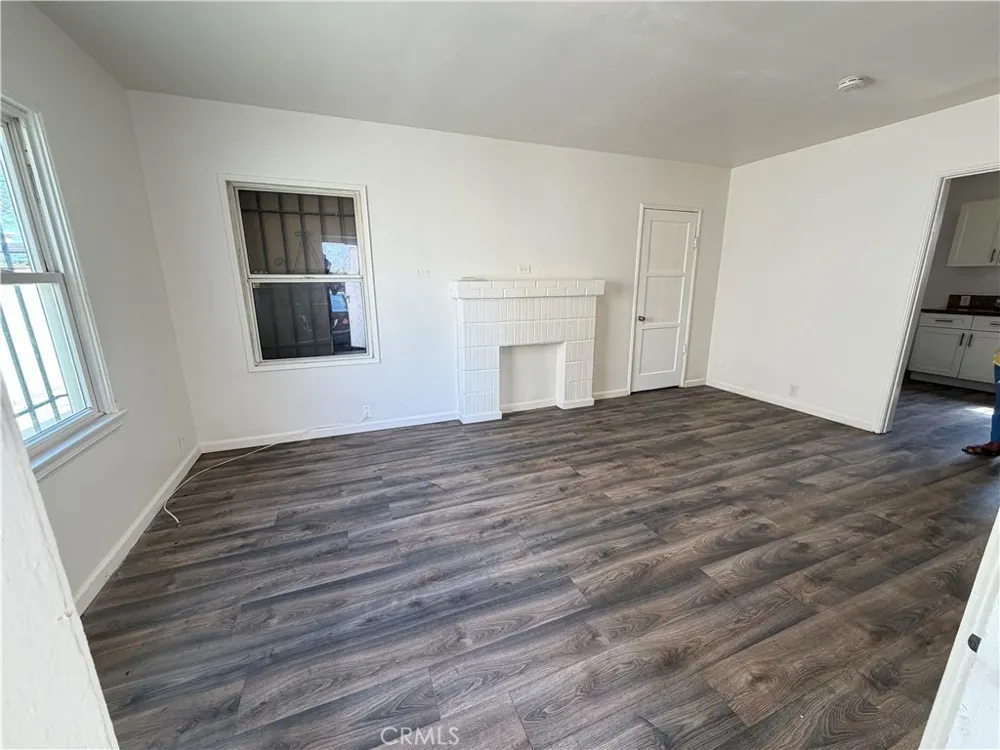 1249 W 90th Place Los Angeles, CA 90044