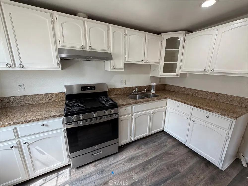 1249 W 90th Place Los Angeles, CA 90044
