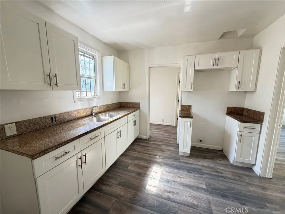 1249 W 90th Place Los Angeles, CA 90044