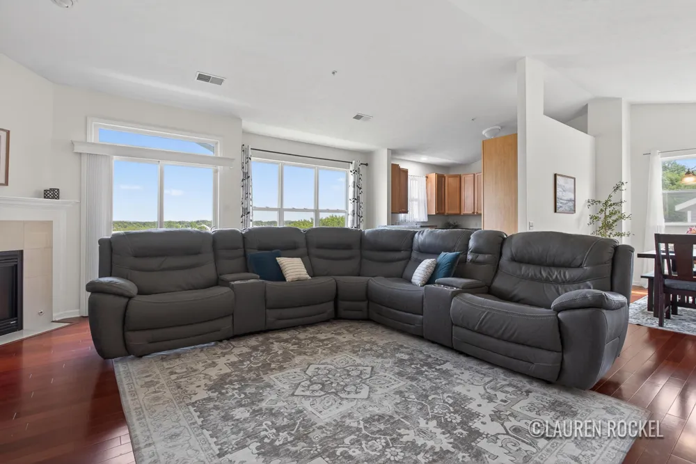 3401 Kings River Street SW Grandville, MI 49418