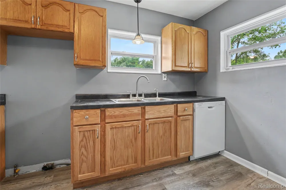 5388 Davison Road Elba Township, MI 48446