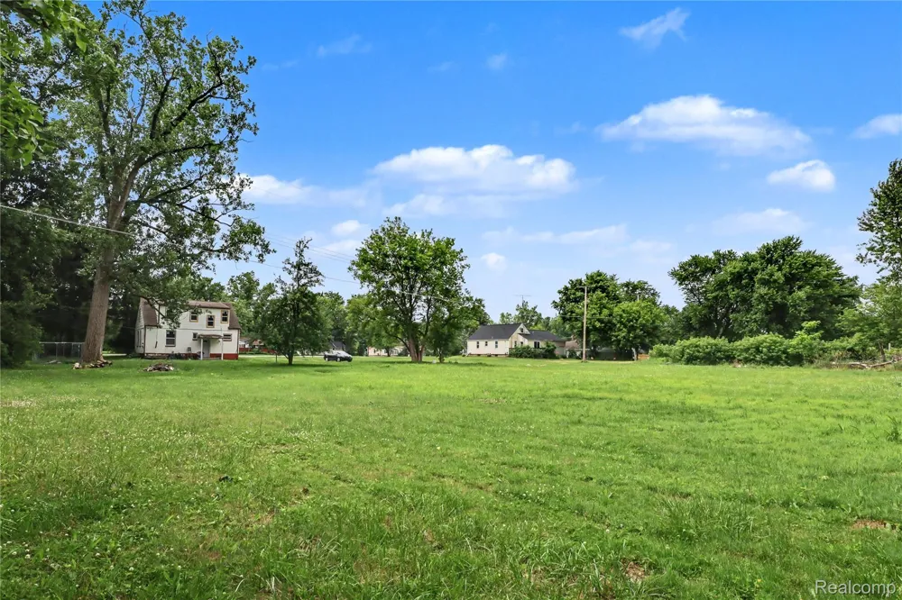 5388 Davison Road Elba Township, MI 48446