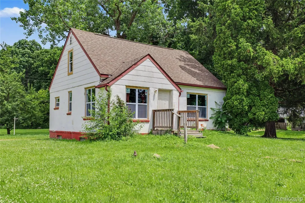 5388 Davison Road Elba Township, MI 48446