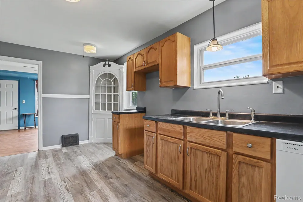 5388 Davison Road Elba Township, MI 48446